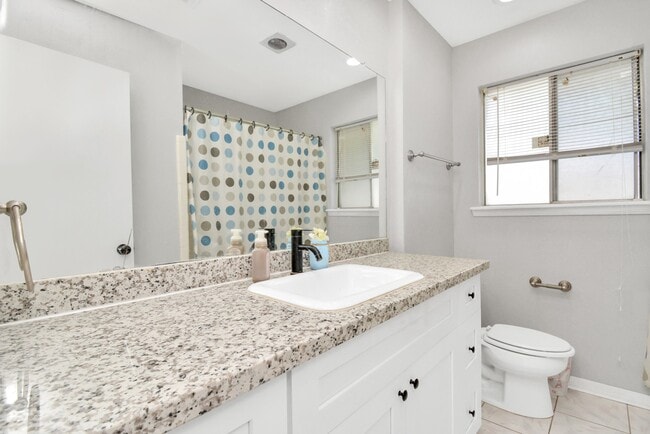 Building Photo - 11310 Sagewind Dr