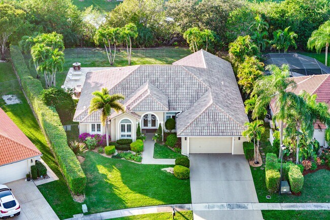 Building Photo - 20376 Hacienda Ct