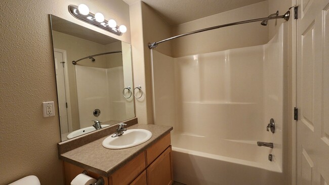 Building Photo - Two Bedroom Condo Near Moose Can Gully with a Garage