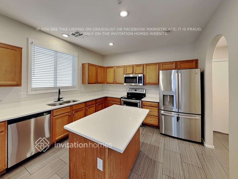 Building Photo - 28958 N 124th Dr