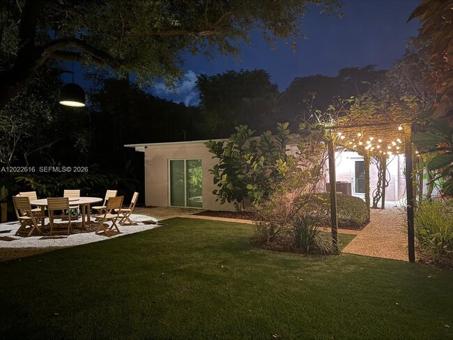 Building Photo - 6851 SW 77th Terrace