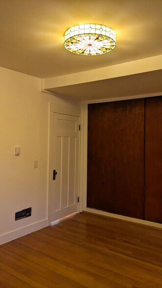 Building Photo - 322 Avenue A