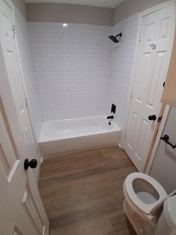 Building Photo - 922 Binbrook Dr