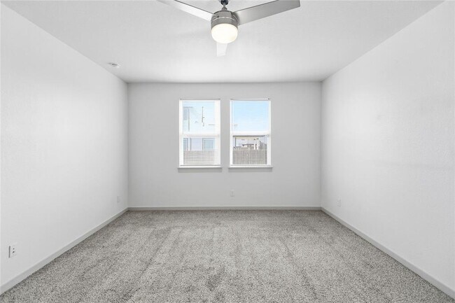 Building Photo - 515 Millbrook Blvd
