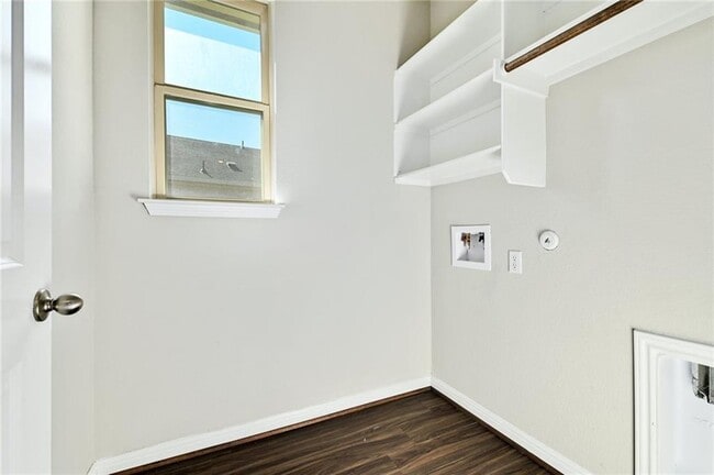 Building Photo - 125 Otella St