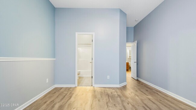 Building Photo - 103 Amherst Way