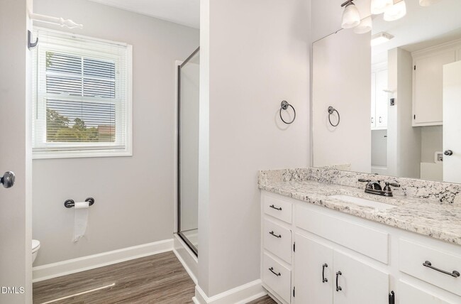 Building Photo - 409 S Center St