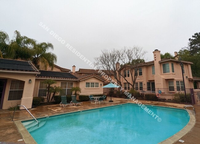 Building Photo - Incredible Two Bed, Two Bath, Condo in Lux...