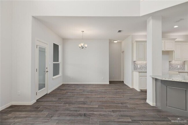 Building Photo - 4628 Estancia Pkwy