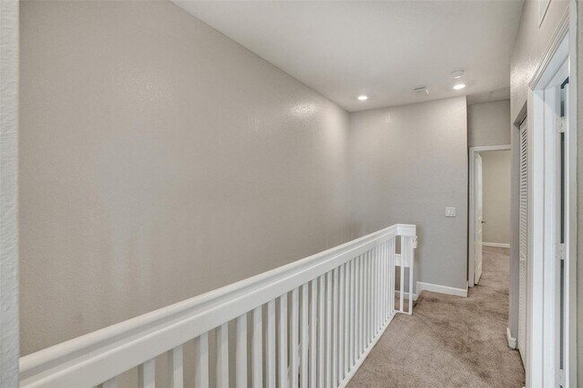 Building Photo - 389 NE 208th Terrace