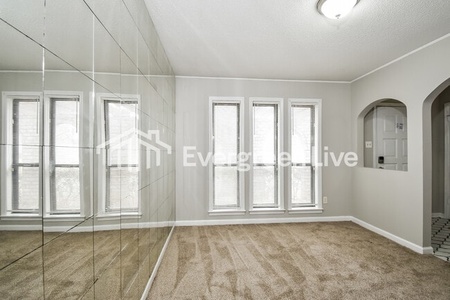 Building Photo - 6677 Silhouette Ave