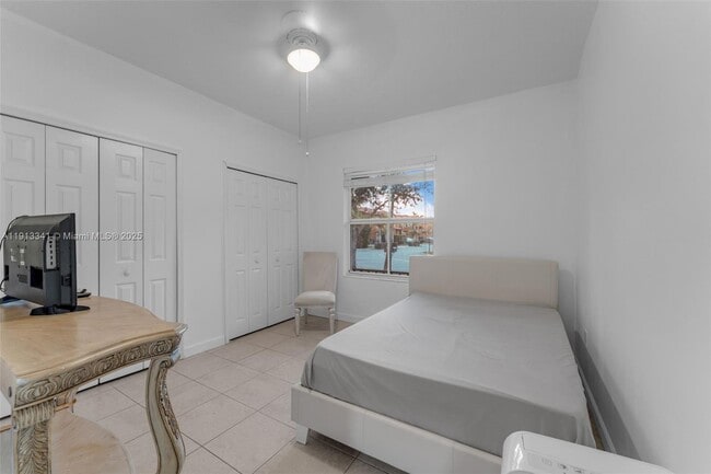 Building Photo - 3141 SW 154th Ct