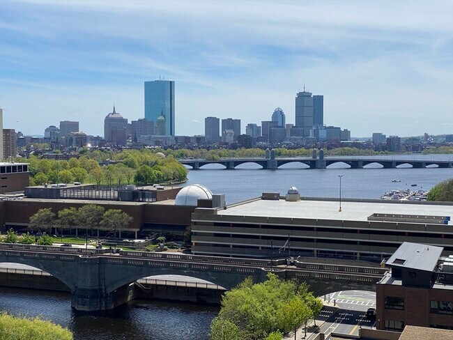 Building Photo - 10 Museum Way