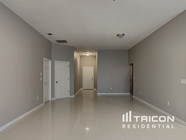 Building Photo - 15252 Bareback Dr
