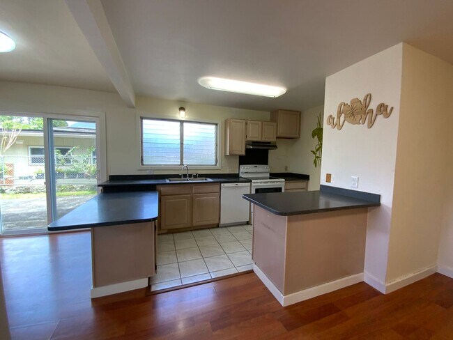 Building Photo - SPACIOUS 4 BEDROOM AHUIMANU SINGLE FAMILY HOME WITH ENCLOSED GARAGE