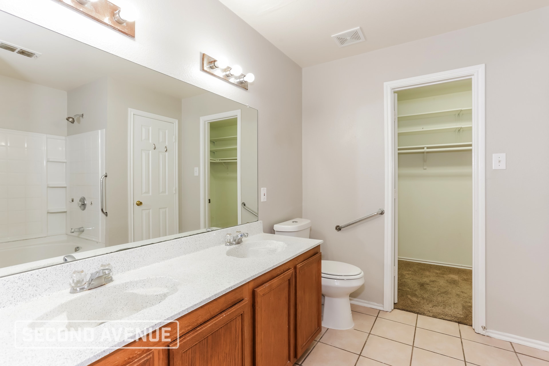 Building Photo - 12956 Vassar Dr