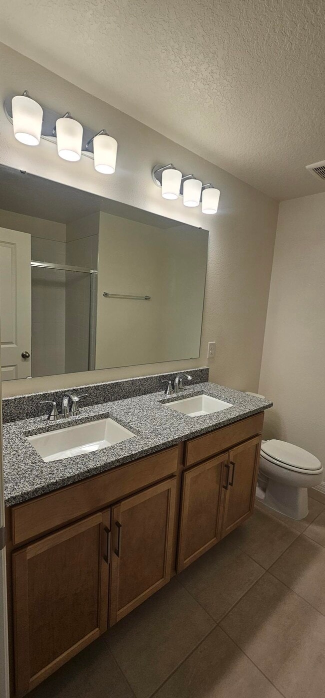 Building Photo - 2766 Raindrop Run St