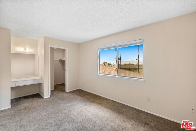 Building Photo - 72669 Eagle Rd