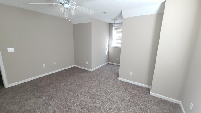 Building Photo - 70 Vinny's Terrace