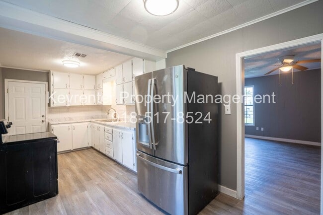 Building Photo - Completely Renovated 2 Bed 1 Bath Rental House in Skiatook!