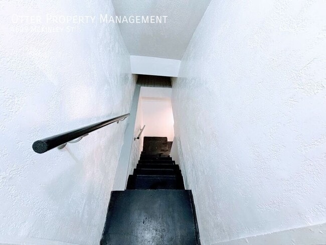 Building Photo - 4609 McKinley St