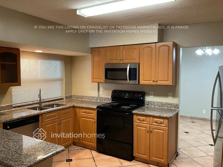 Building Photo - 4430 NW 106th Ave