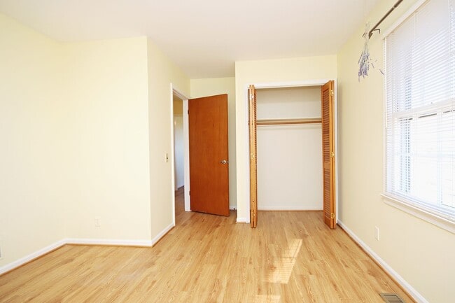 Building Photo - Peaceful & Private Shadwell Mountain Cottage Near I-64 & Pantops