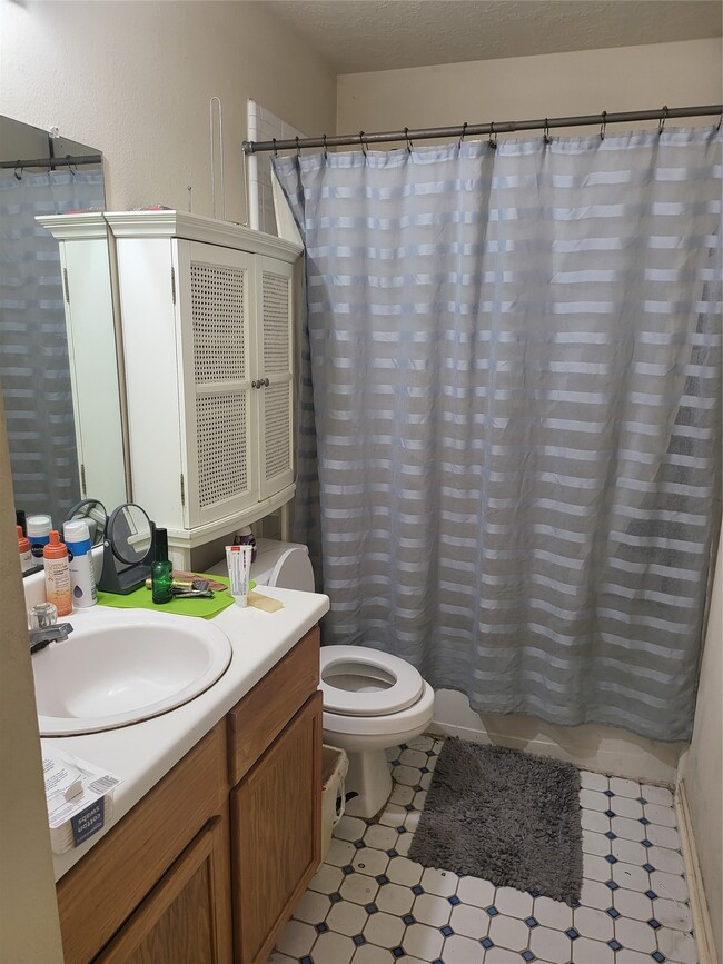 Building Photo - 17314 Glenmorris Dr