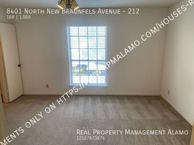 Building Photo - 8401 N New Braunfels Ave