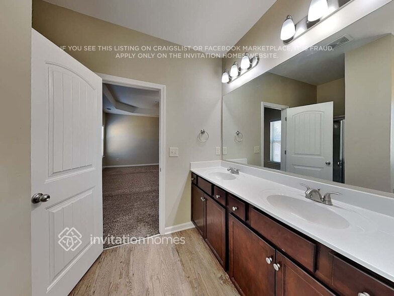 Building Photo - 856 Blind Brook Cir