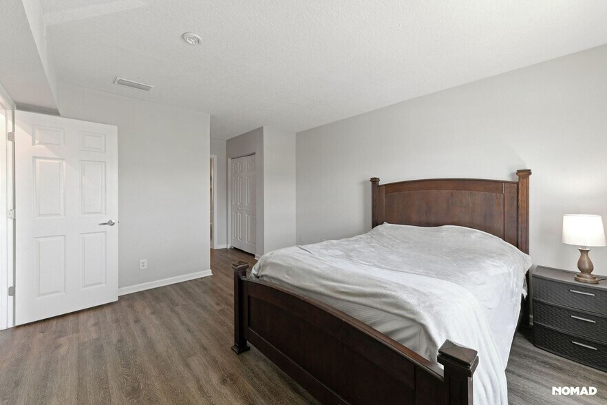 Building Photo - 219 Pompano Dr SE