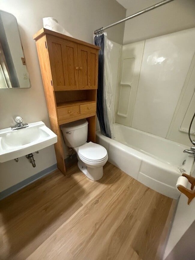 Building Photo - Malbec 4-Plex