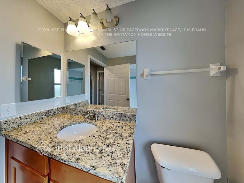 Building Photo - 5863 Covington Way