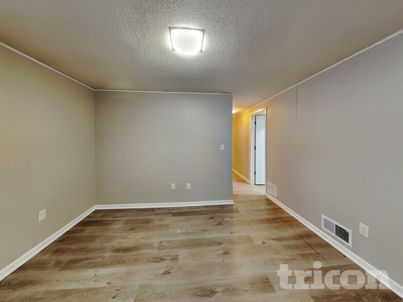 Building Photo - 9241 34th Ave N