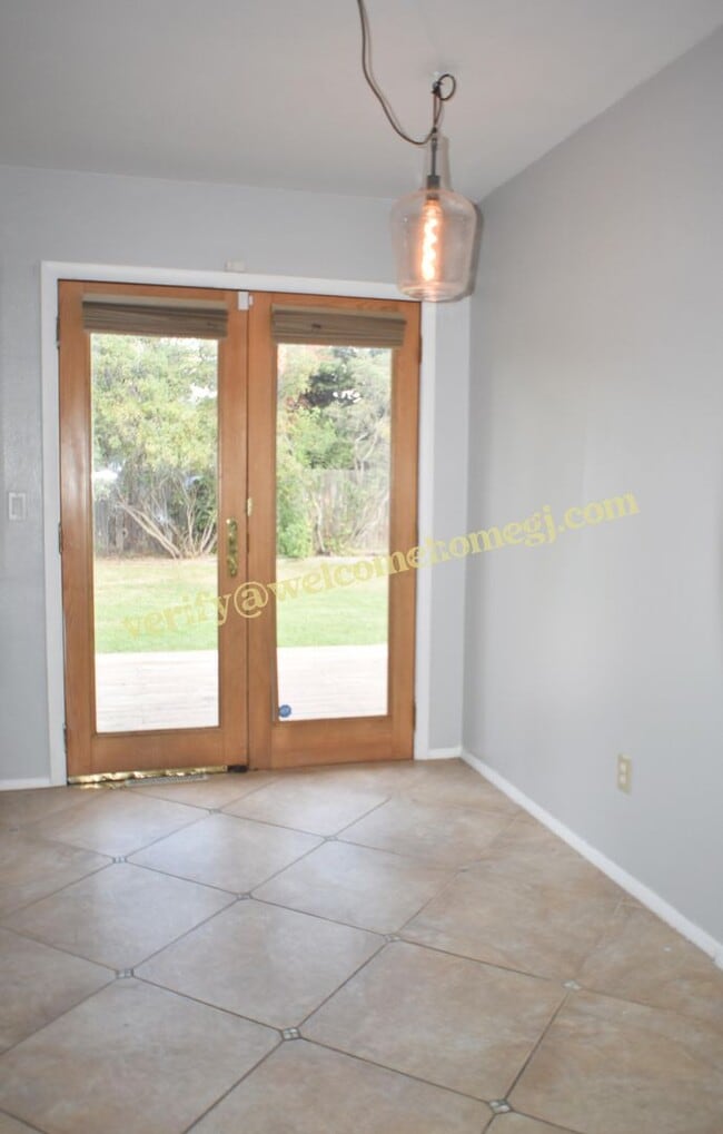 Building Photo - PRELEASE AVAILBLE WHILE UNDER REMODEL