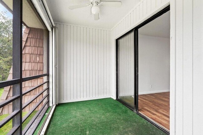 Building Photo - 4151 Oak Terrace Dr