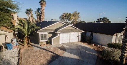 Building Photo - 3100 N Tenaya Wy