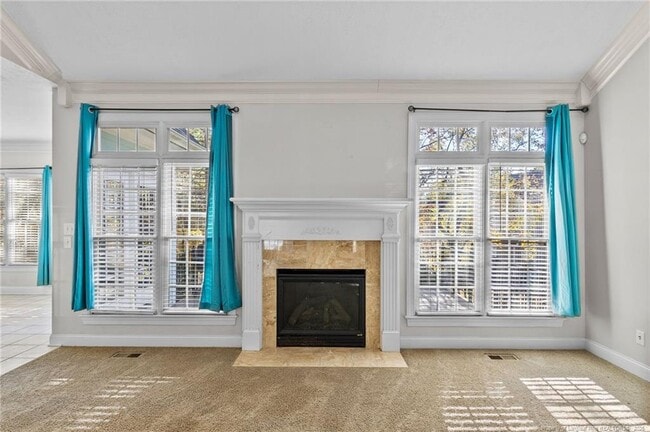 Building Photo - 480 Whispering Pines Dr