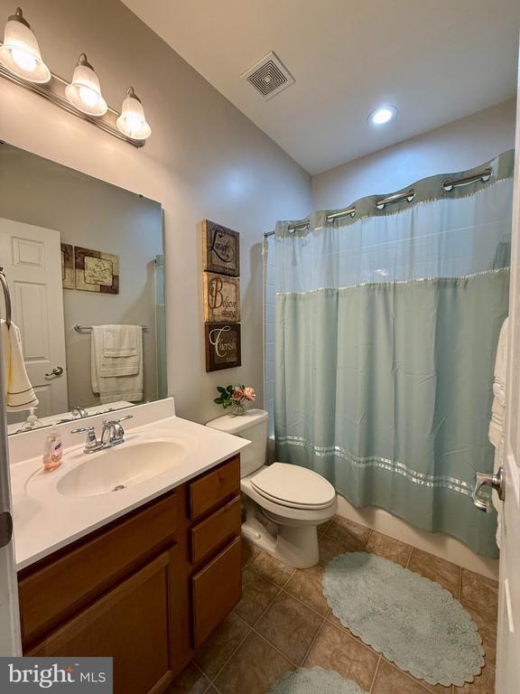 Building Photo - 14050 Cannondale Way
