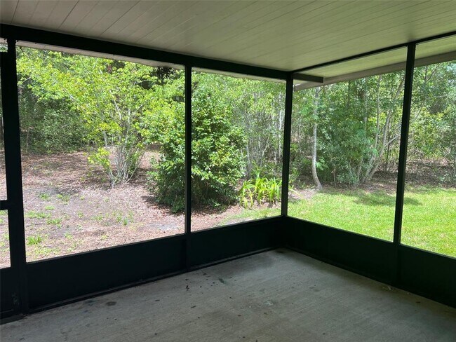 Building Photo - 9700 SW 209th Ct