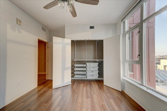 Building Photo - 427 Ninth Ave