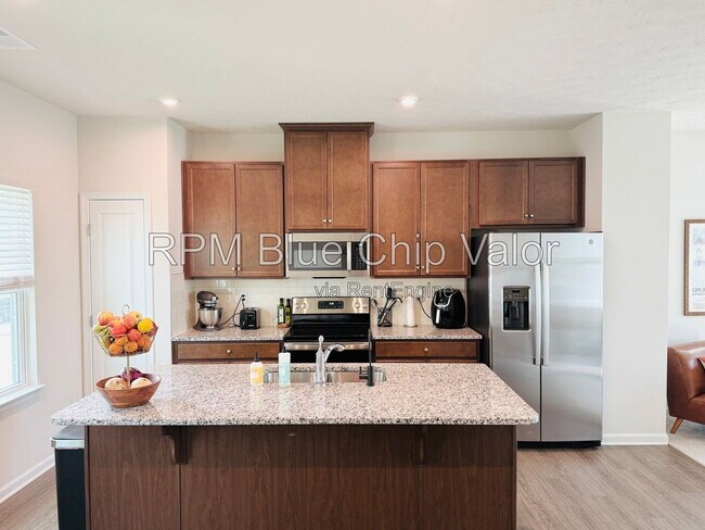 Building Photo - 14 Wentworth Ln