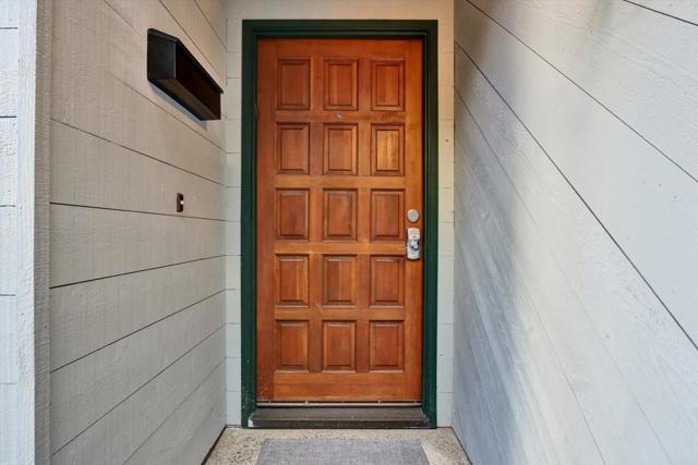 Building Photo - 410 Stratford Ct