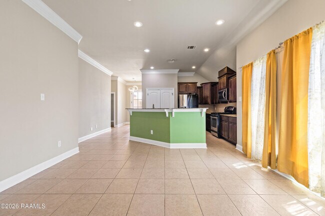 Building Photo - 101 Ace Ln