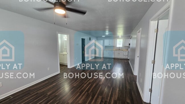 Building Photo - 600-610 OLDFATHER ST