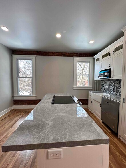 Building Photo - 1234 S 1st St