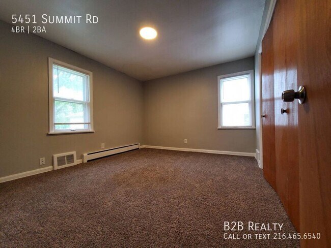 Building Photo - 5451 Summit Rd