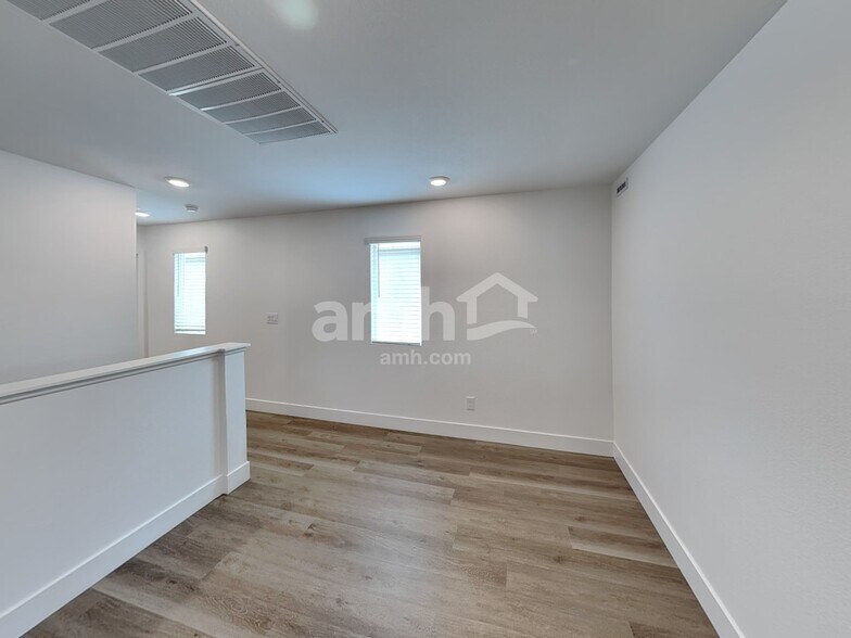 Building Photo - 8134 Winterfell Peak Ave