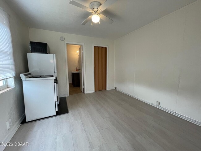 Building Photo - 3226 S Atlantic Ave