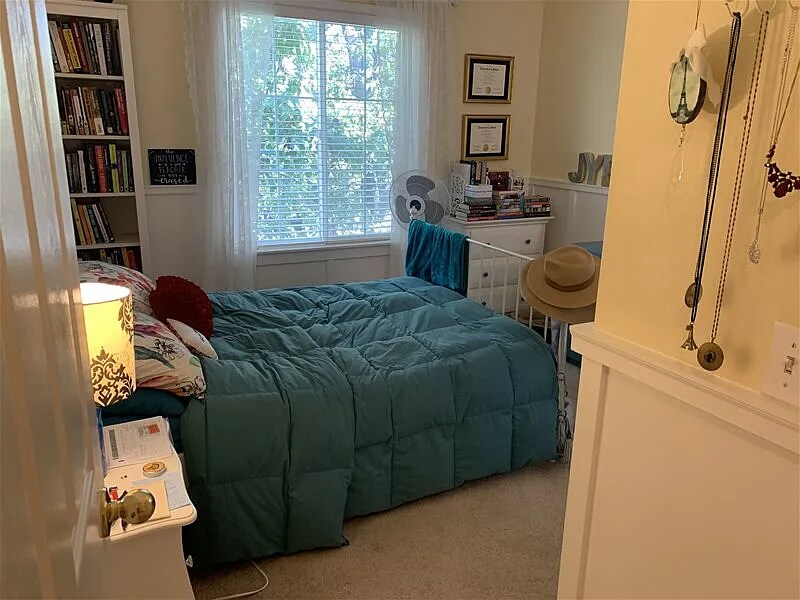 Building Photo - 3350 Via Verde Terrace